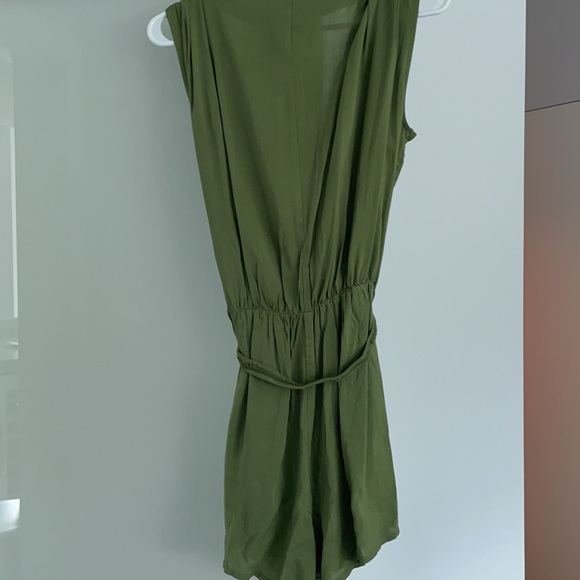 NWT Belted romper - Picture 6 of 6